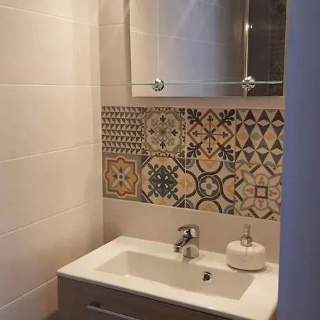 Bella Vista * Μπαστιά